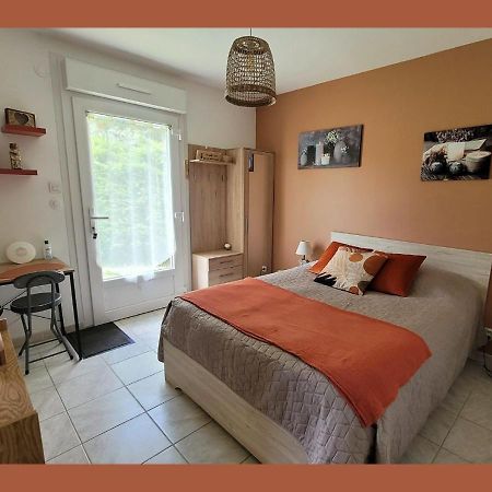 Vivre Benaise Chambre D'Hotes Chaunac Exterior photo